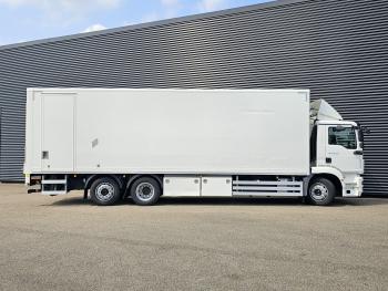 TGM 26.320 6x2-4 / 6000 kg TAIL LIFT / LBW